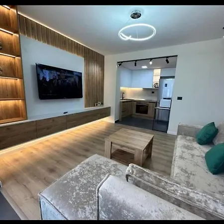 Апартаменты Peace And Luxury In Center, New Bazaar 2 Тирана